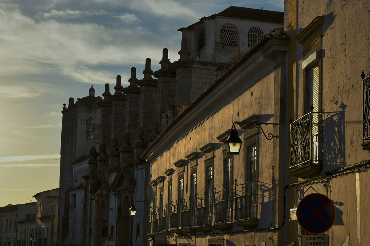Évora ao final da tarde